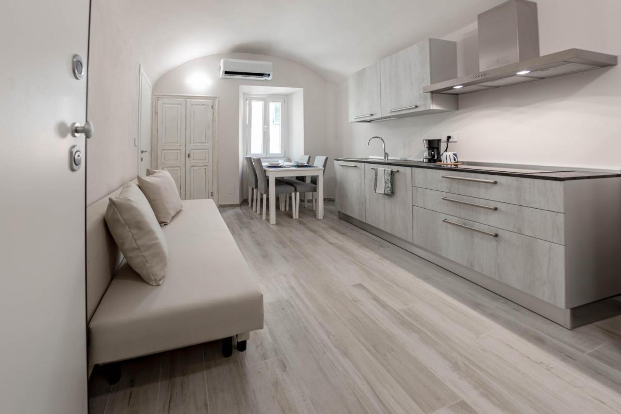 Ferienwohnung H11 Piccola Perla A Un Passo Dal Mare Santo Stefano al Mare Exterior foto