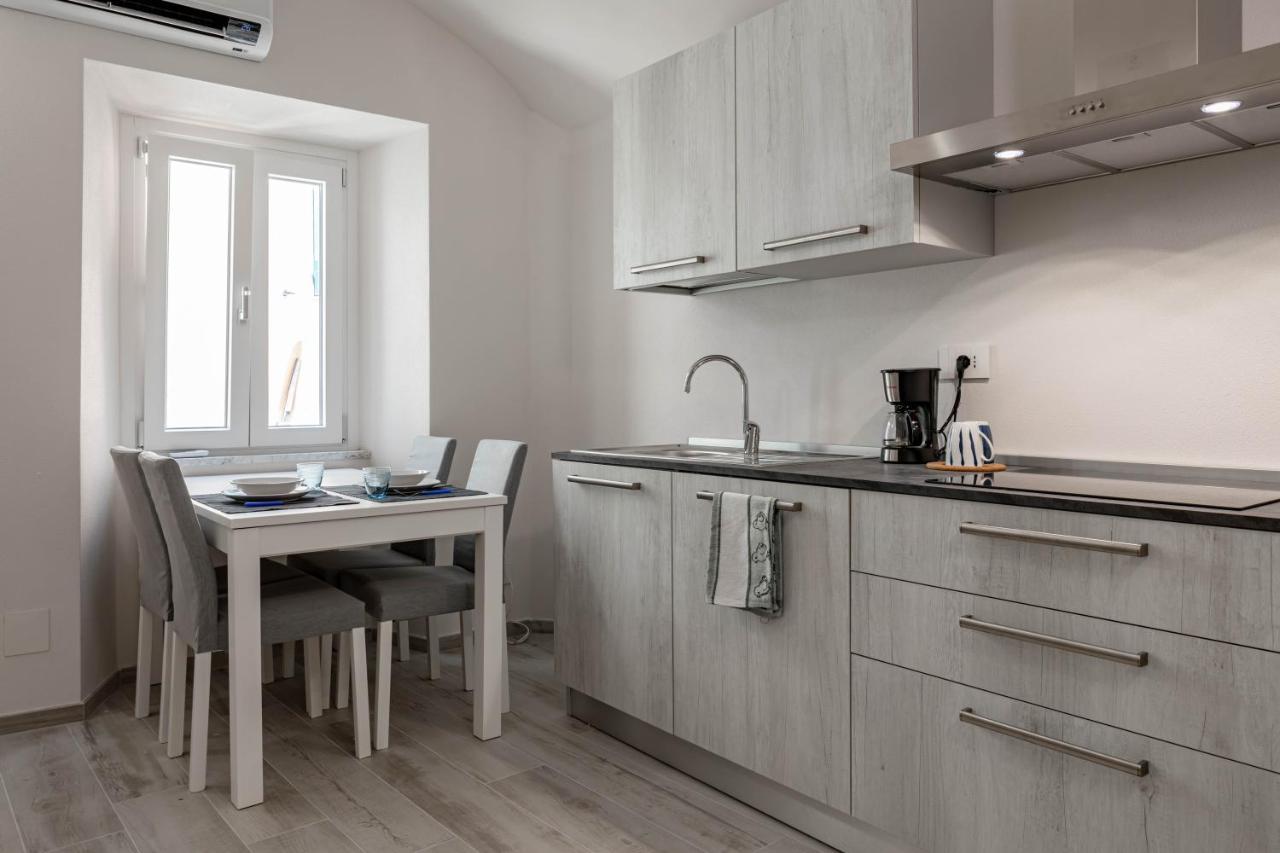 Ferienwohnung H11 Piccola Perla A Un Passo Dal Mare Santo Stefano al Mare Exterior foto